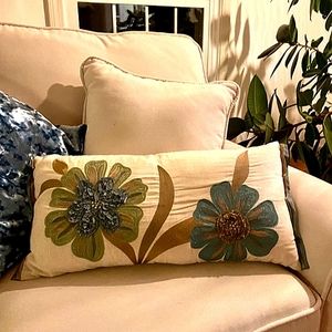pier 1 sofa pillows